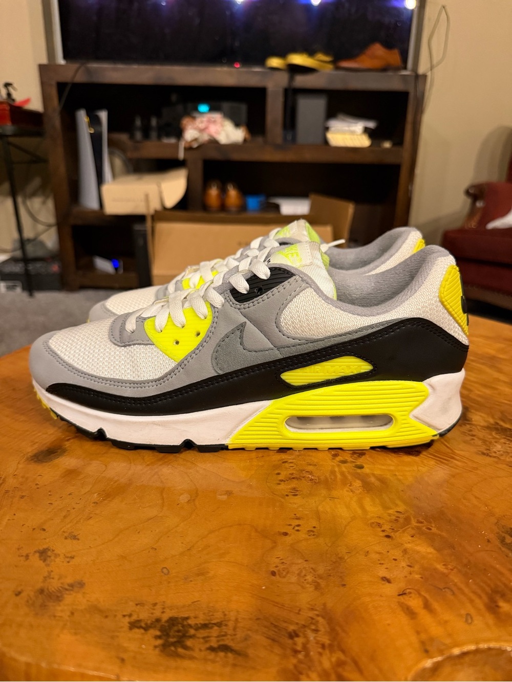 Nike Air Max 90 OG Volt White Grey Black CD0881-103 Men's Size 10.5 / Women's 12